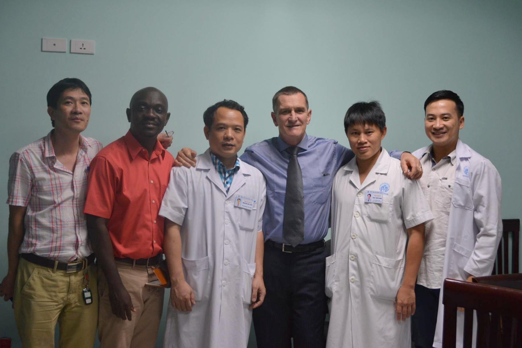 Kind cuts for kids DEK Foundation Vietnam hospital doctors