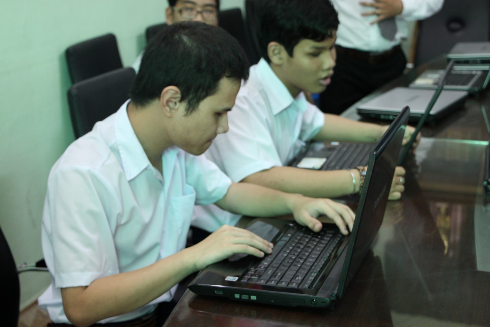DEK Foundation donates laptops to blind kids
